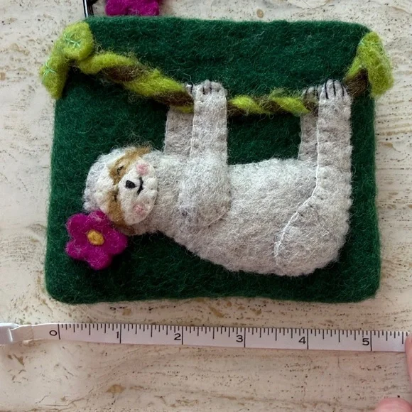 Swingin' Sloth Felt Coin Purse card holder wallet 100% wool Nepal fair trade - Picture 10 of 10